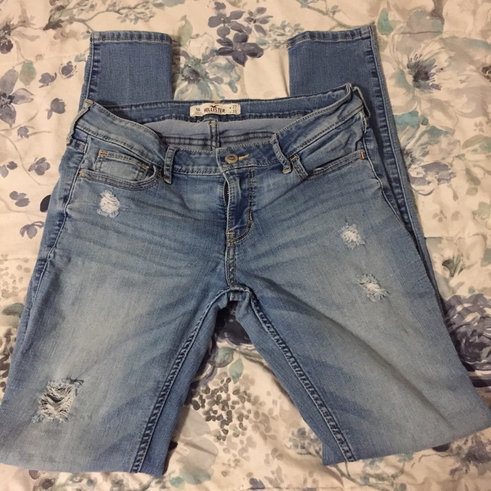 Hollister skinny distressed denim- 27